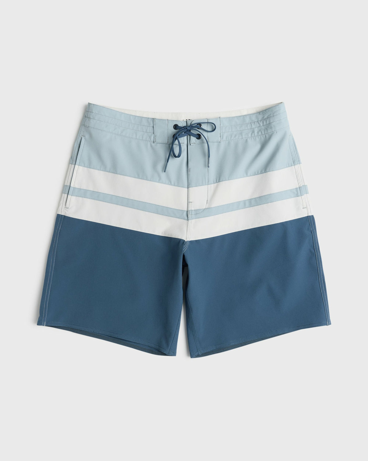 Billabong Men's Momentum Lo Tide 18.5\" Boardshorts - Blue Fog