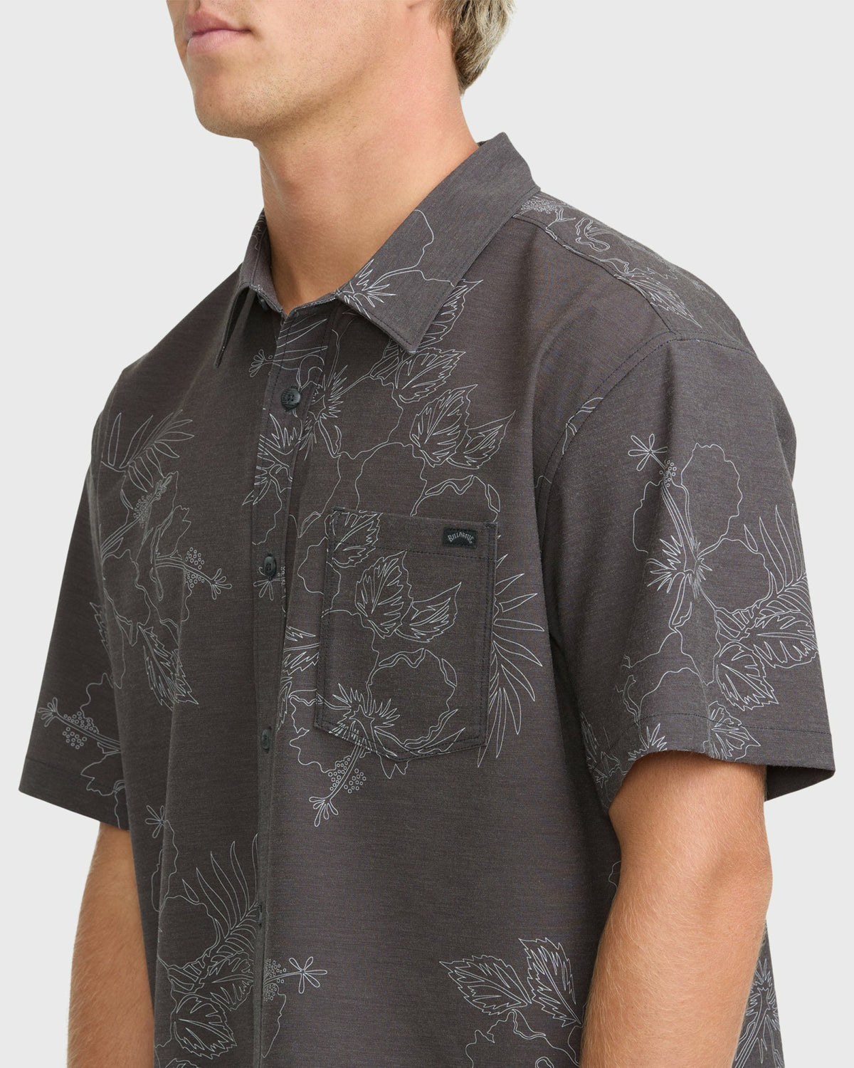 Billabong Men's Sundays Island Short Sleeve Woven Shirt - Phantom