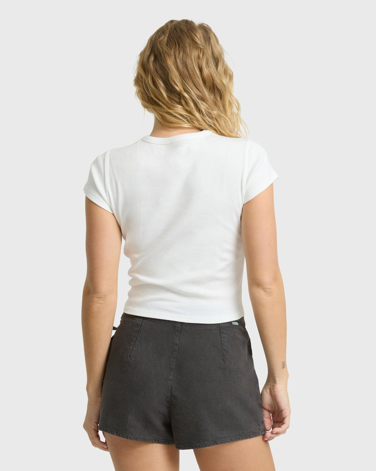 Billabong Women's Your Crush Skort - Black Sands
