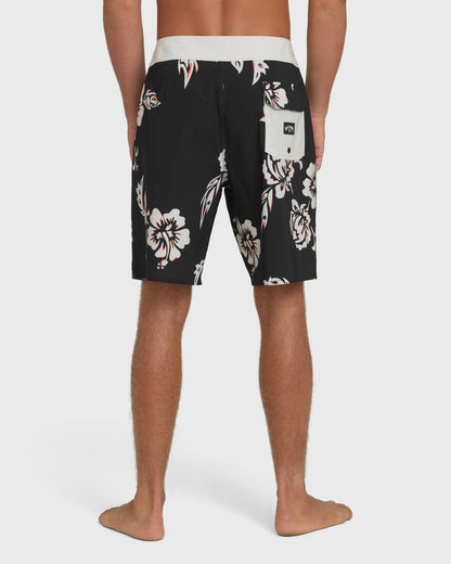Billabong Men's Sundays Pro 19\" Boardshorts - Black
