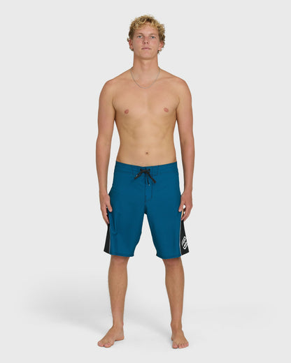 Billabong Men's Straddie Pro Hi 20\" Boardshorts - Tropical Teal
