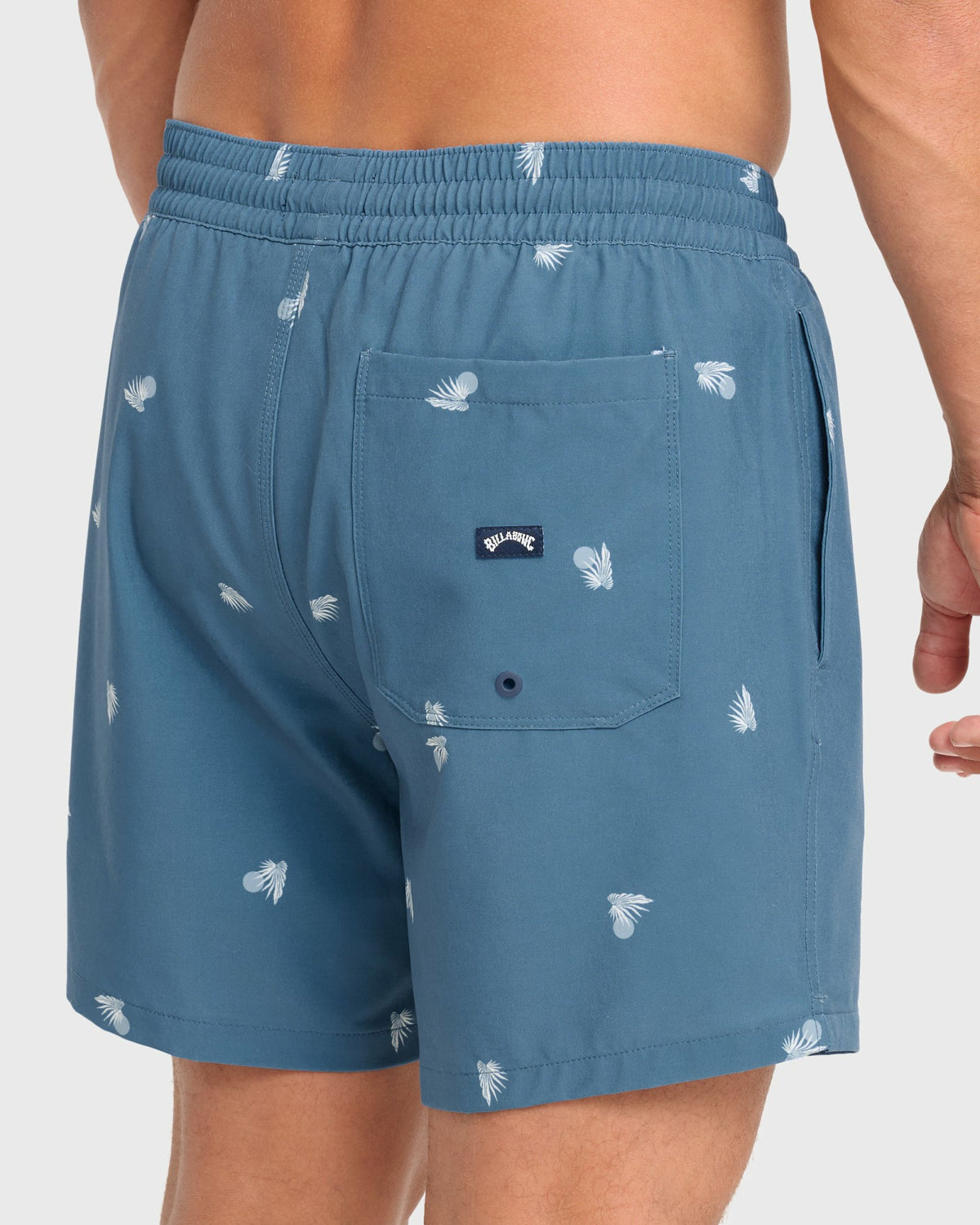 Billabong Men's Lineup Laybacks 16\" Swim Trunks - Real Teal