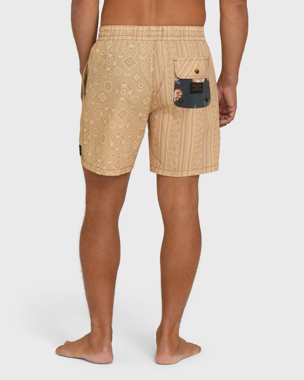 Billabong Men's Day Trip Garage Layback 17\" Trunks - Oatmeal