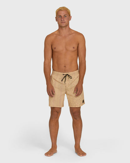 Billabong Men's Day Trip Garage Layback 17\" Trunks - Oatmeal