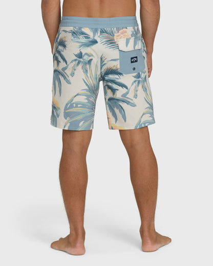 Billabong Men's Sundays Lo Tide 18\" Boardshorts - Blue Horizon