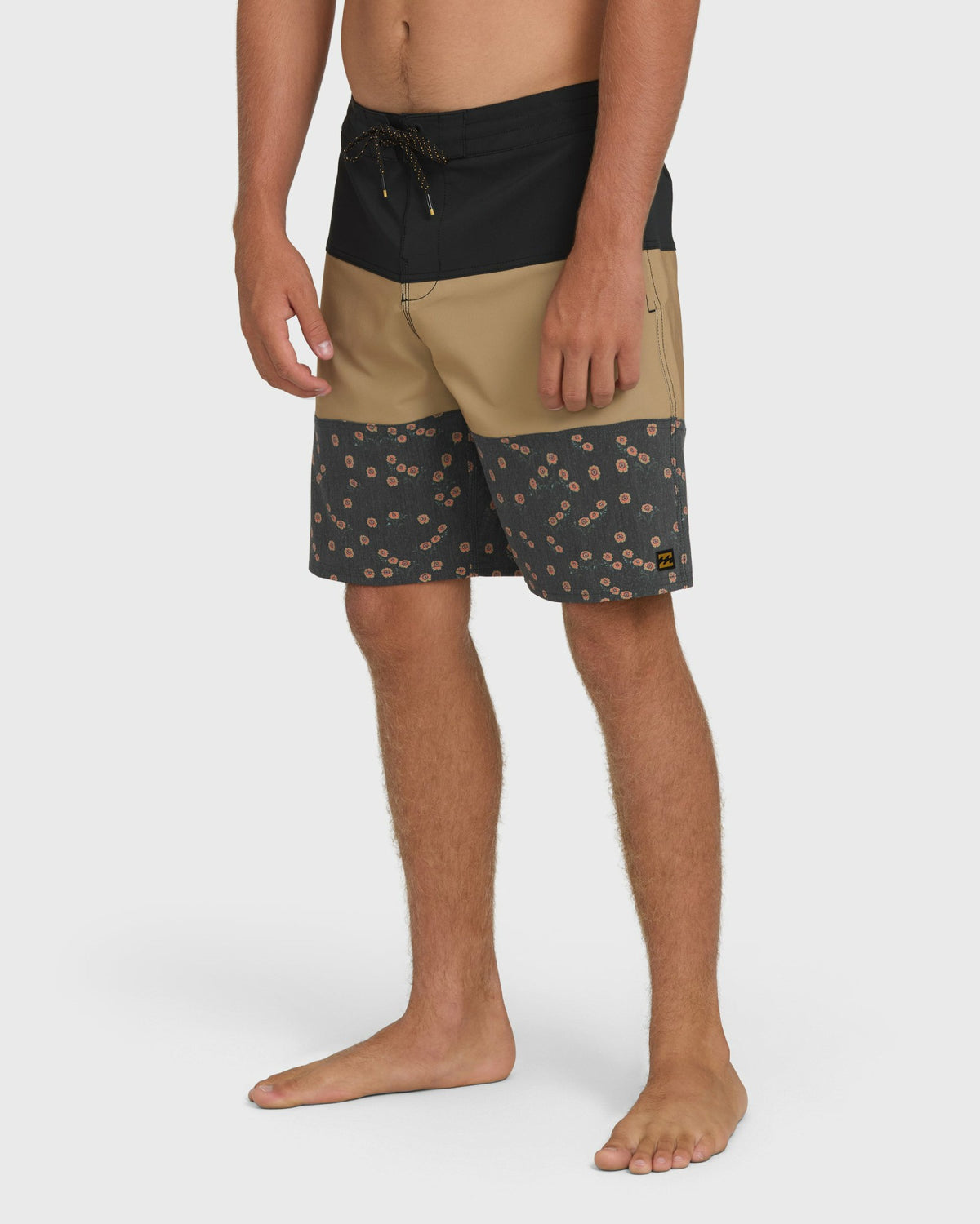 Billabong Men's Tribong Lo Tide 18\" Boardshorts - Khaki