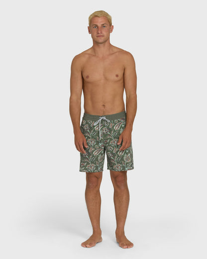 Billabong Men's Good Times Low Tide 17\" Boardshorts - Winter Moss