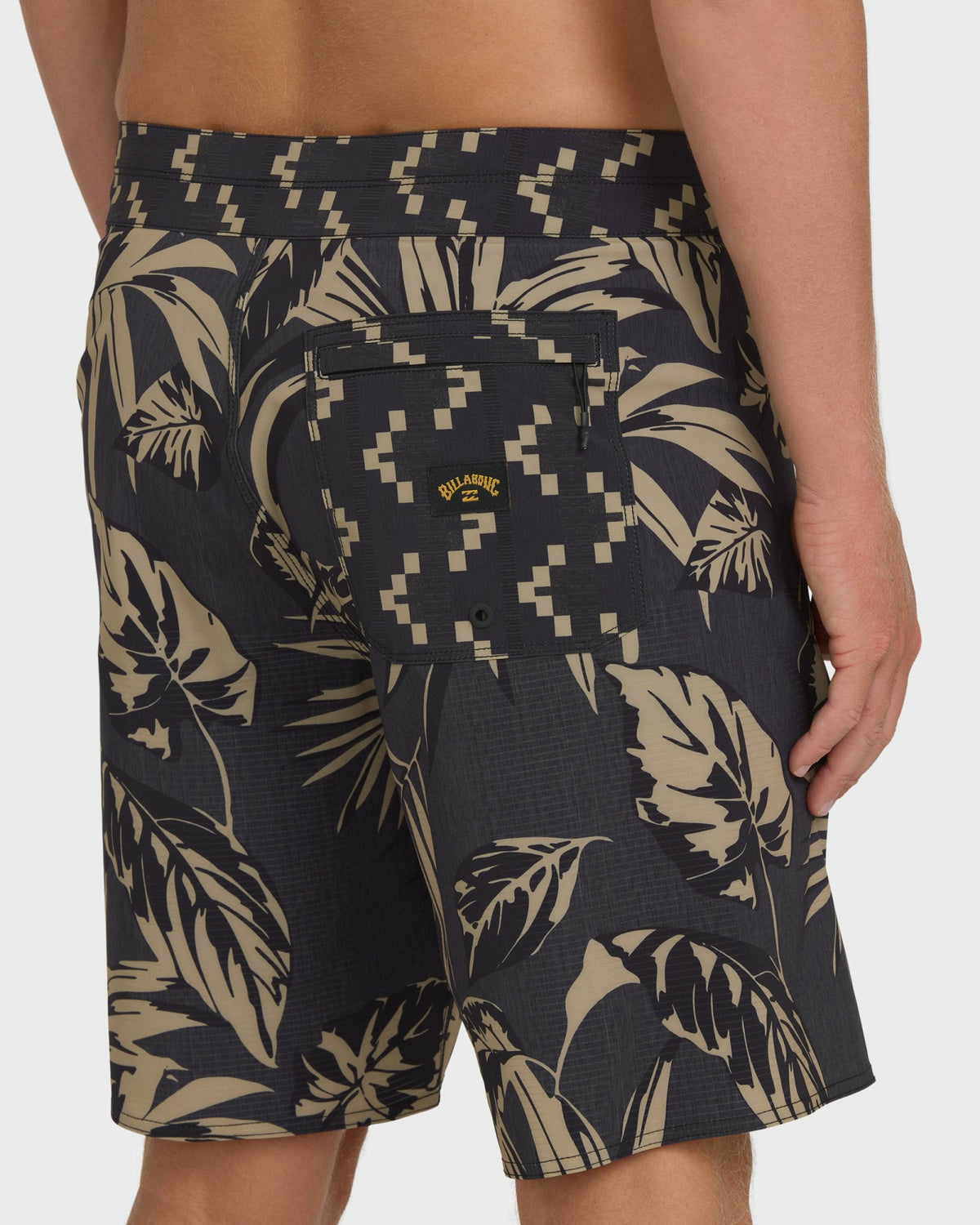Billabong Men's Good Times Pro 18\" Boardshorts - Black