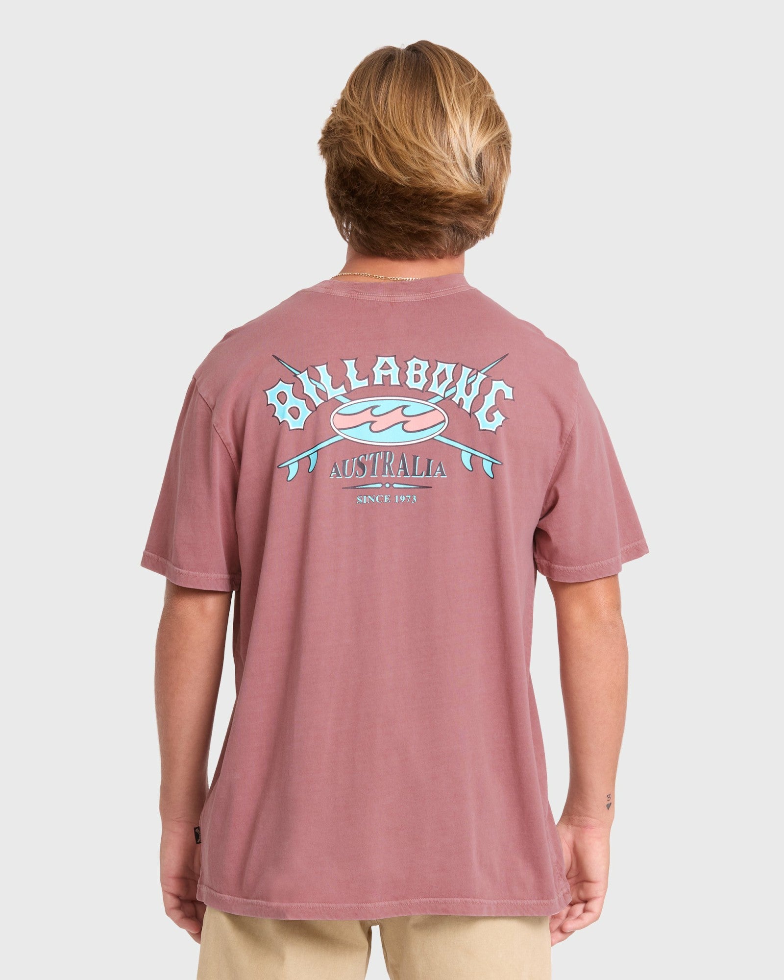 Billabong Men's Heritage Arch Wave Washed Premium Short Sleeve Cotton T-Shirt - Red Dahlia