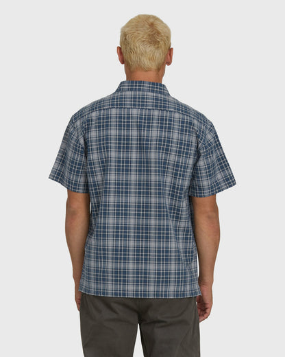 Billabong Men's Bad Dog Short Sleeve Woven Shirt - Dark Denim