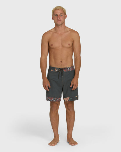 Billabong Men's Glide Garage Pro 18\" Boardshorts - Black