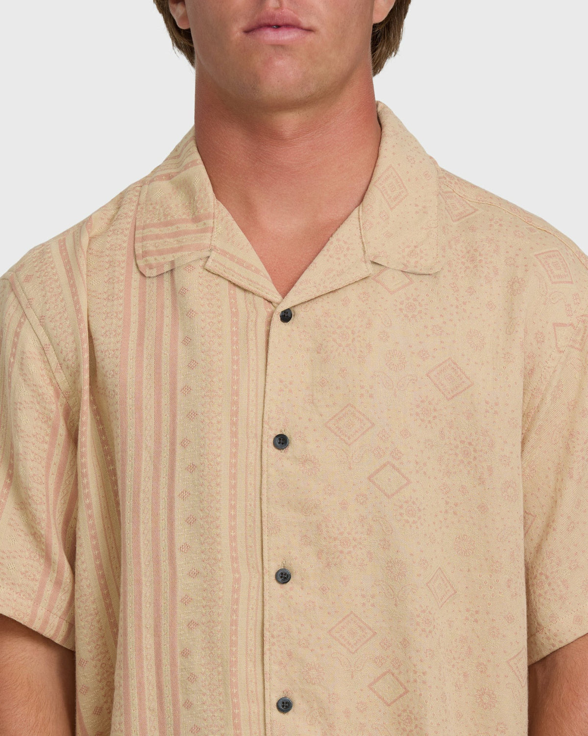 Billabong Men's Garage Nashua Jacquard Short Sleeve Woven Shirt - Oatmeal