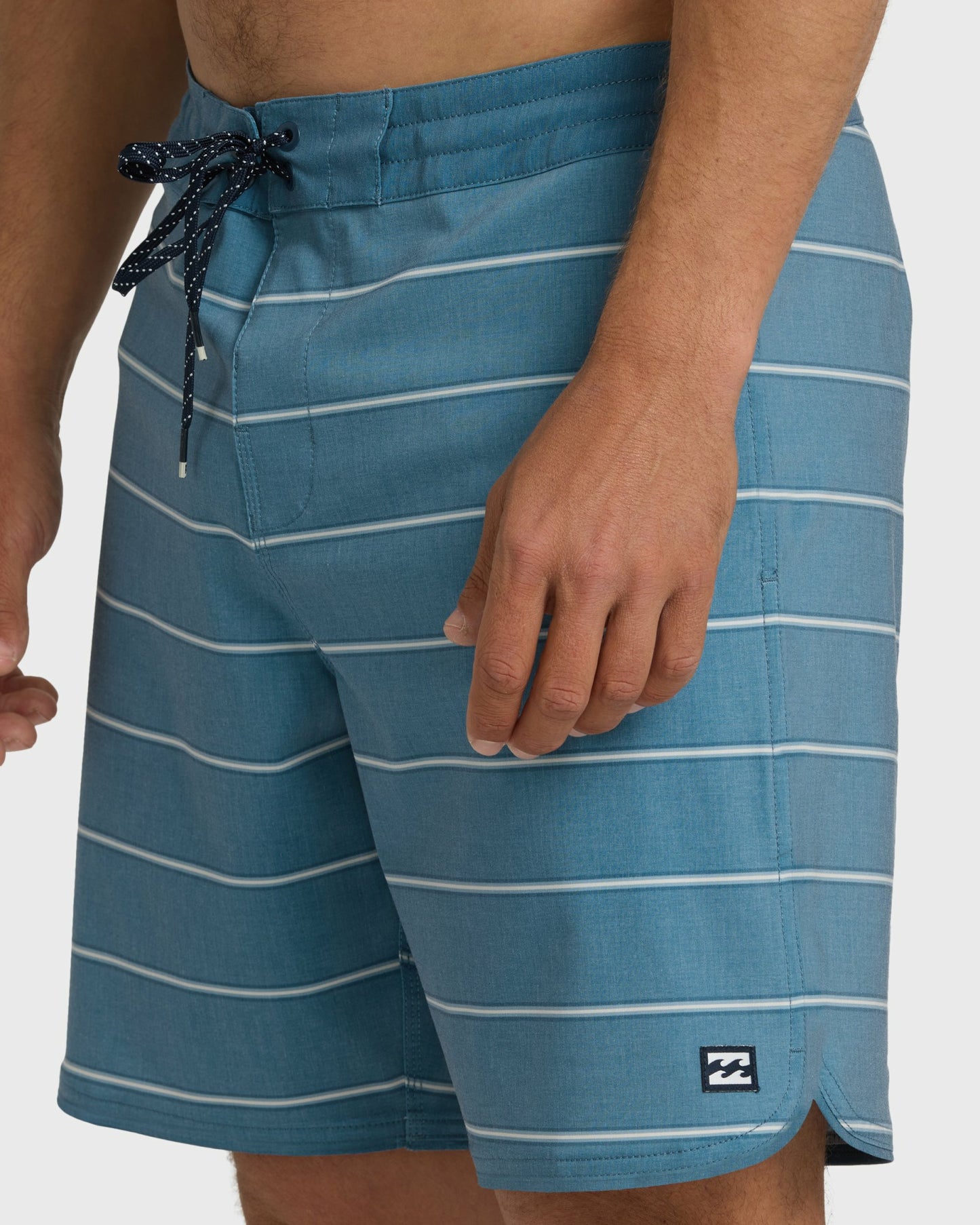 Billabong Men's 73 Lo Tide 18\" Boardshorts - Real Teal