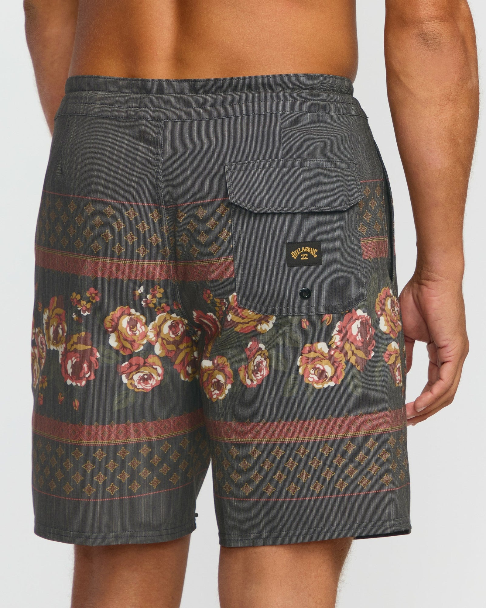 Billabong Men's Sundays Lo Tide 19\" Boardshorts - Black
