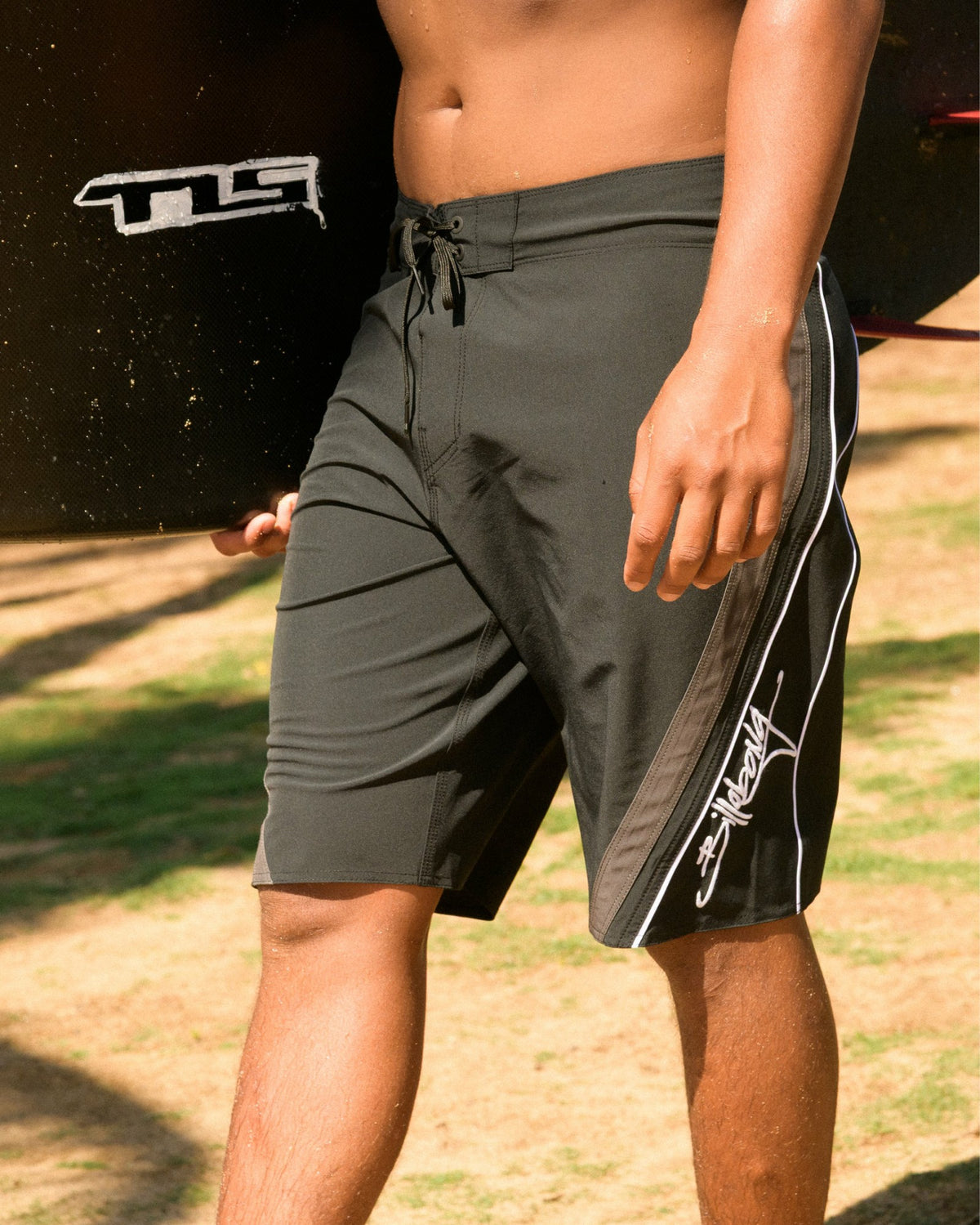 Billabong Men's Fluid 2K Pro 21\" Boardshorts - Black