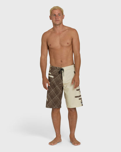Billabong Men's Inverted Pro 22\" Boardshorts - Oatmeal