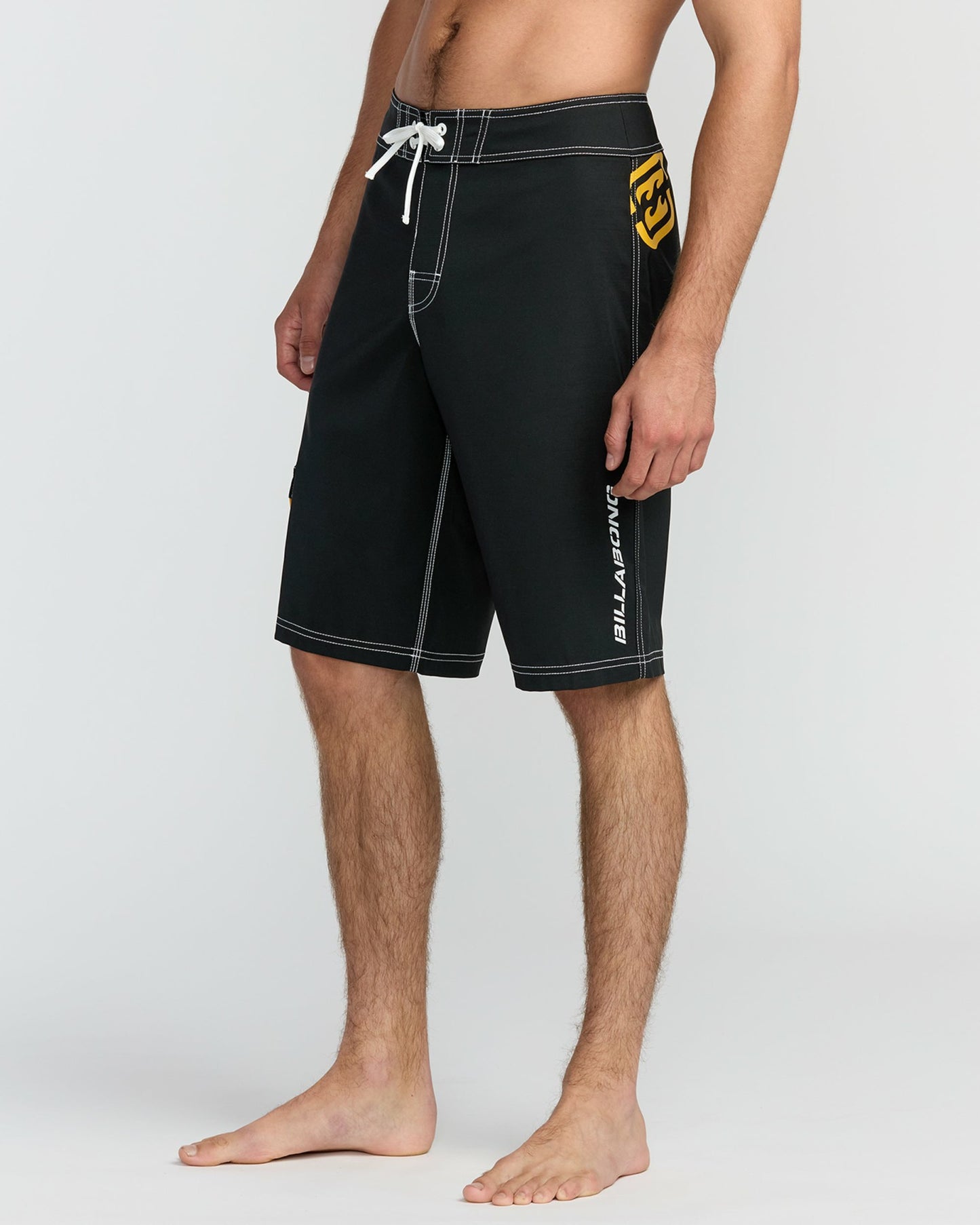 Billabong Men's Bracket Pro 21\" Boardshorts - Black