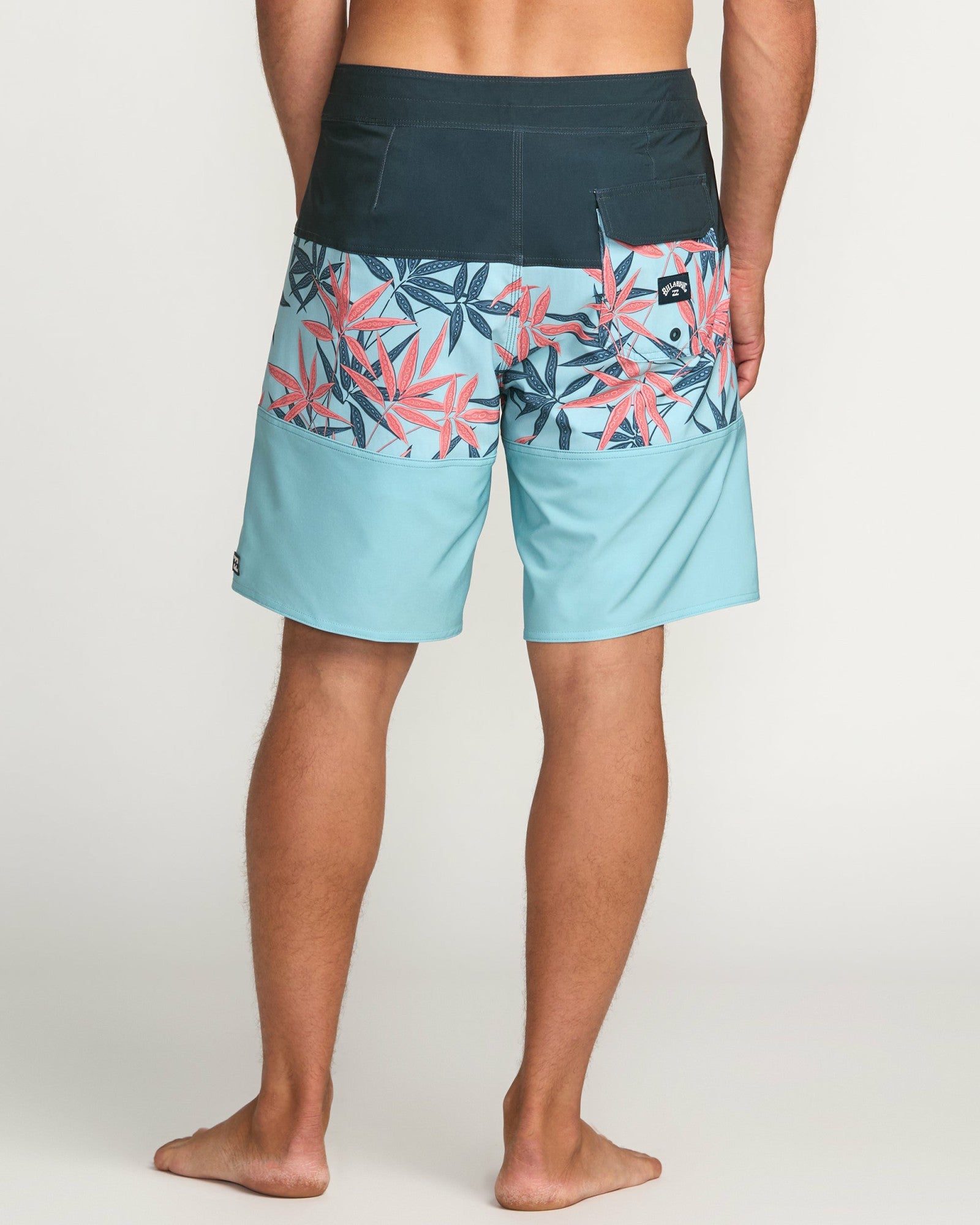 Billabong Men's Tribong Pro 19\" Boardshorts - Carolina Blue