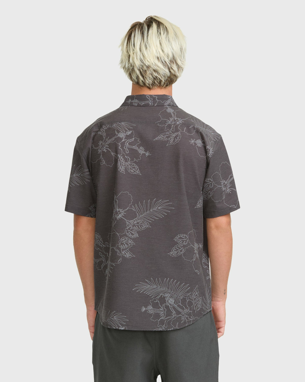 Billabong Men's Sundays Island Short Sleeve Woven Shirt - Phantom