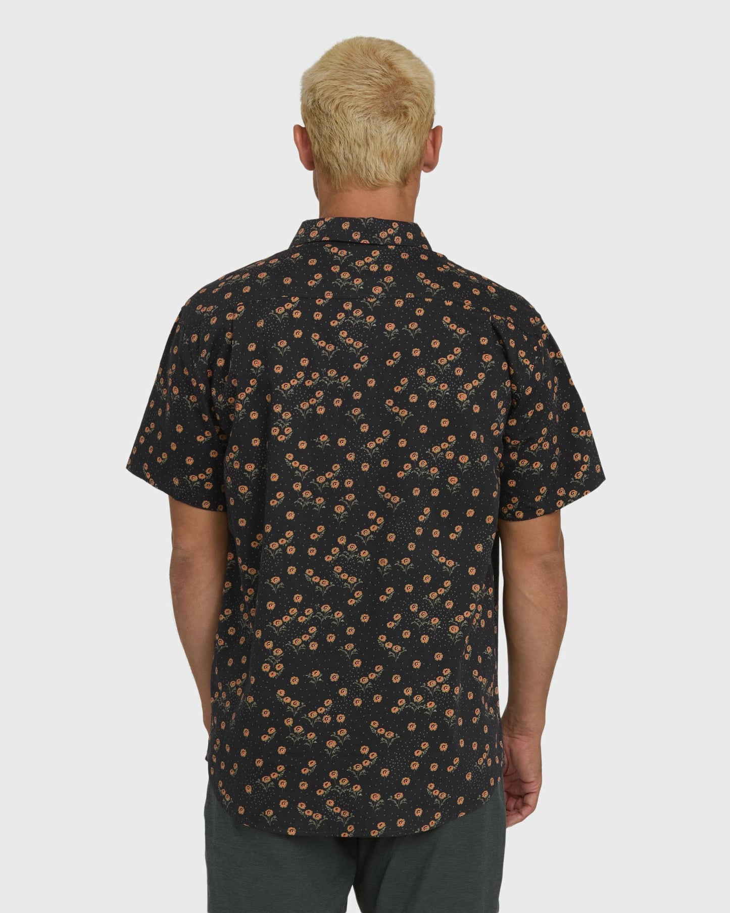 Billabong Men's Sundays Mini Short Sleeve Woven Shirt - Black