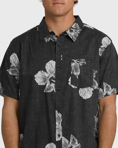 Billabong Men's Sundays Hi Short Sleeve Shirt - Black