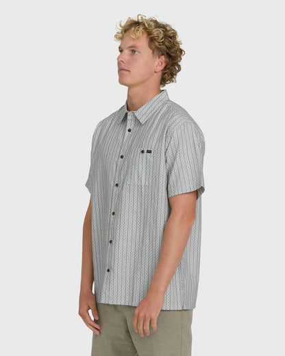 Billabong Men's Sundays Jacquard Short Sleeve Woven Shirt - Fog Gray