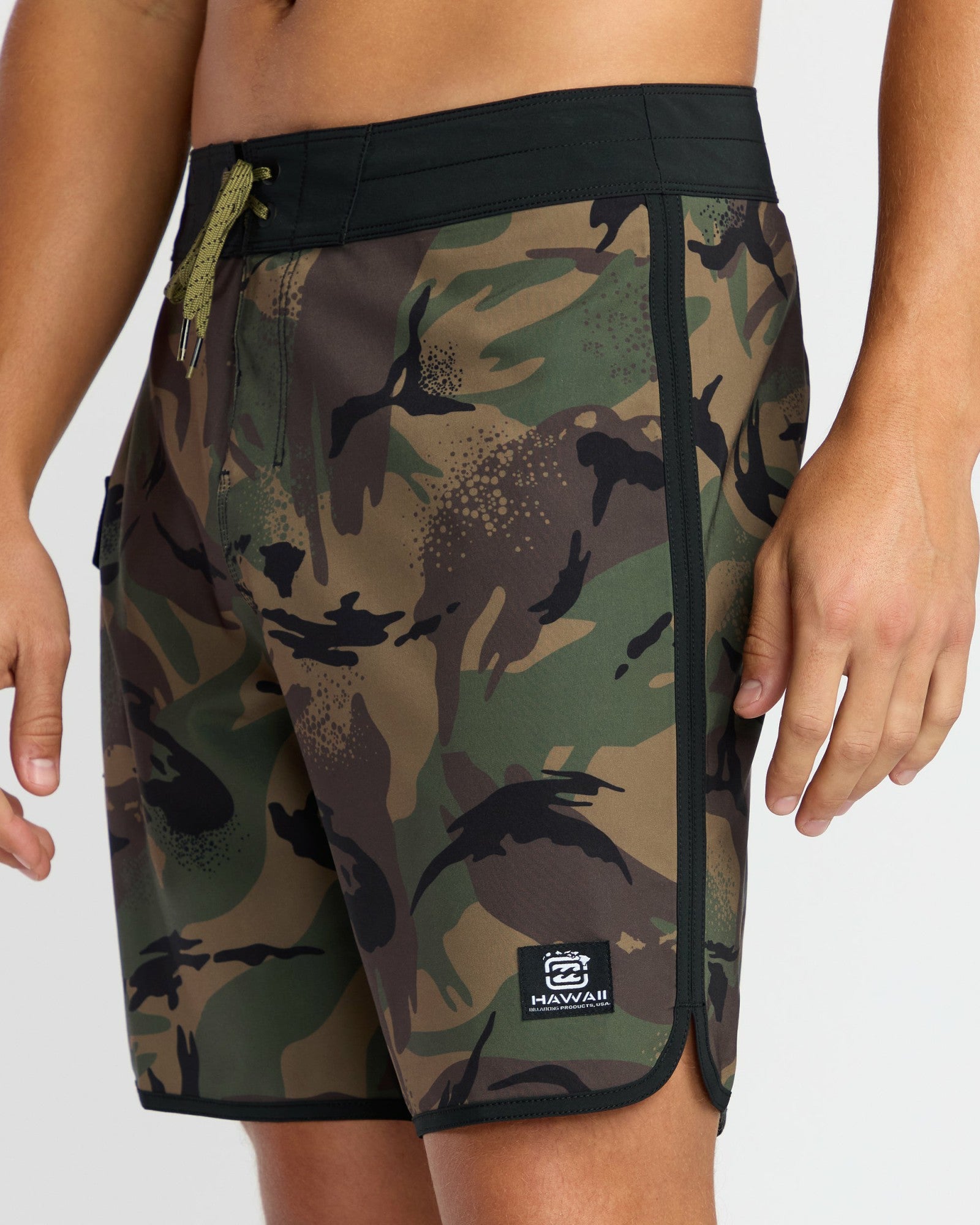 Billabong Men's 73 Pro Hi 17.5\" Boardshorts - Camo