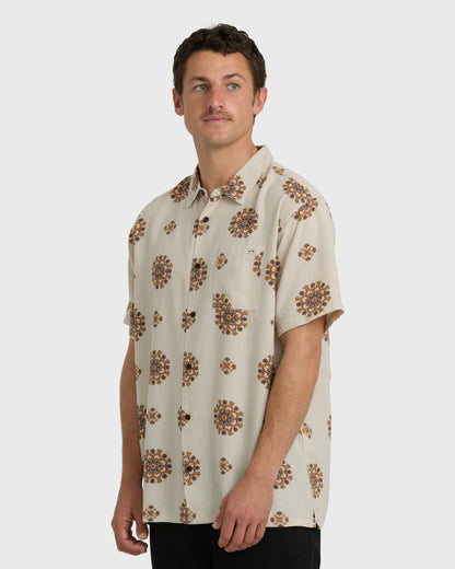Billabong Men's Cordoba Short Sleeve Shirt - Cream