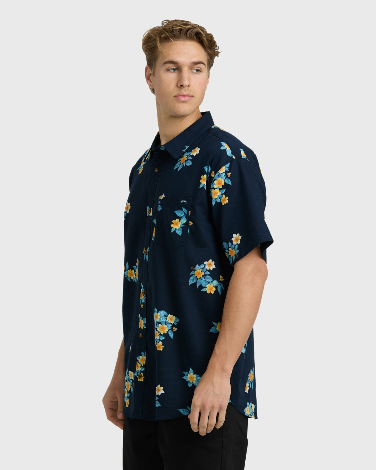 Billabong Men's Sundays Mini Short Sleeve Woven Shirt - Navy