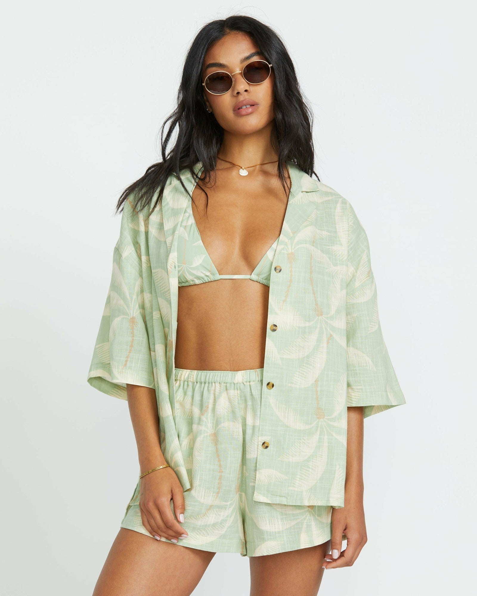 Billabong Women's Beach Side Printed Short Sleeve Shirt - Pistachio