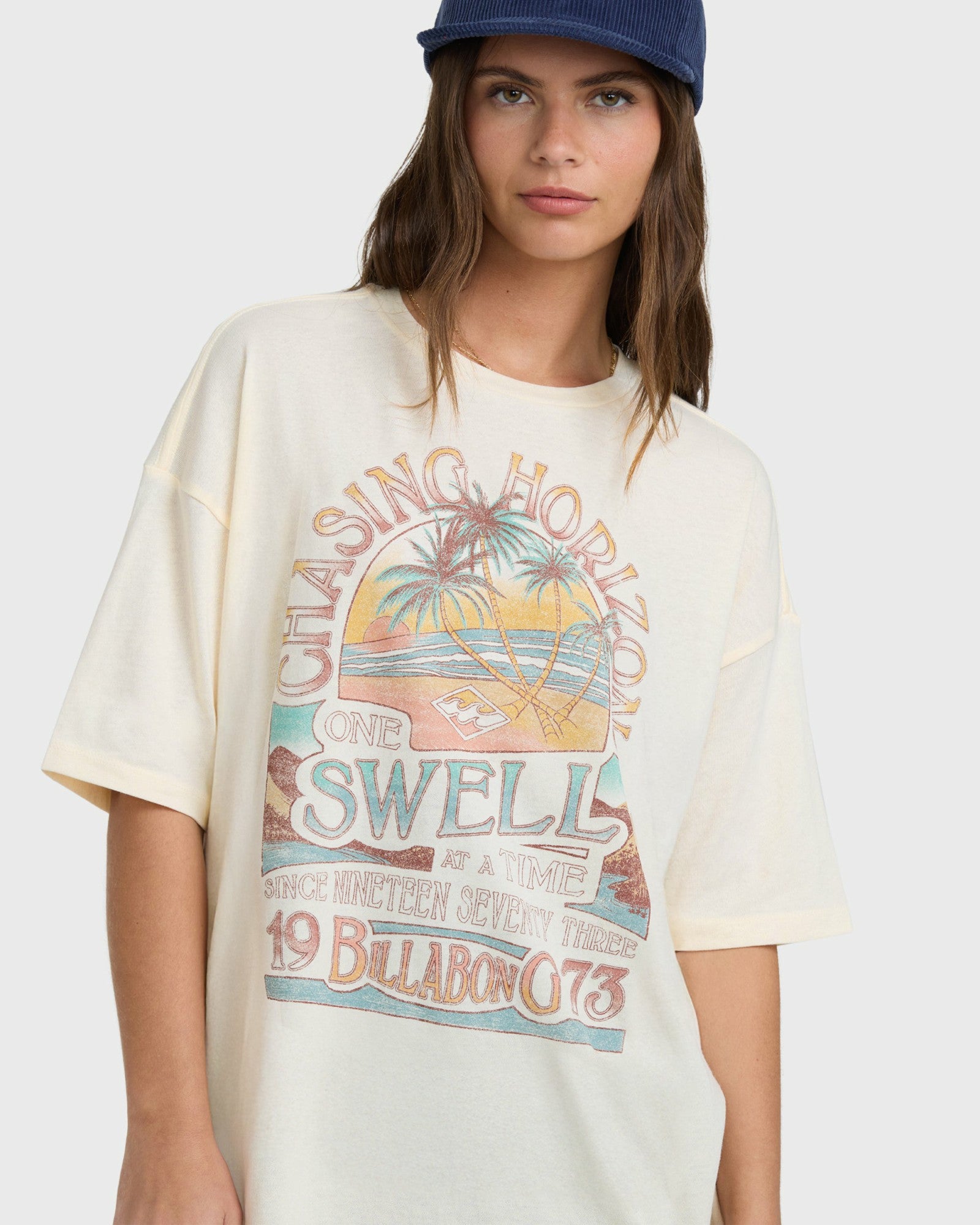 Billabong Women's The Sun Rises Short Sleeve T-Shirt - Whitecap