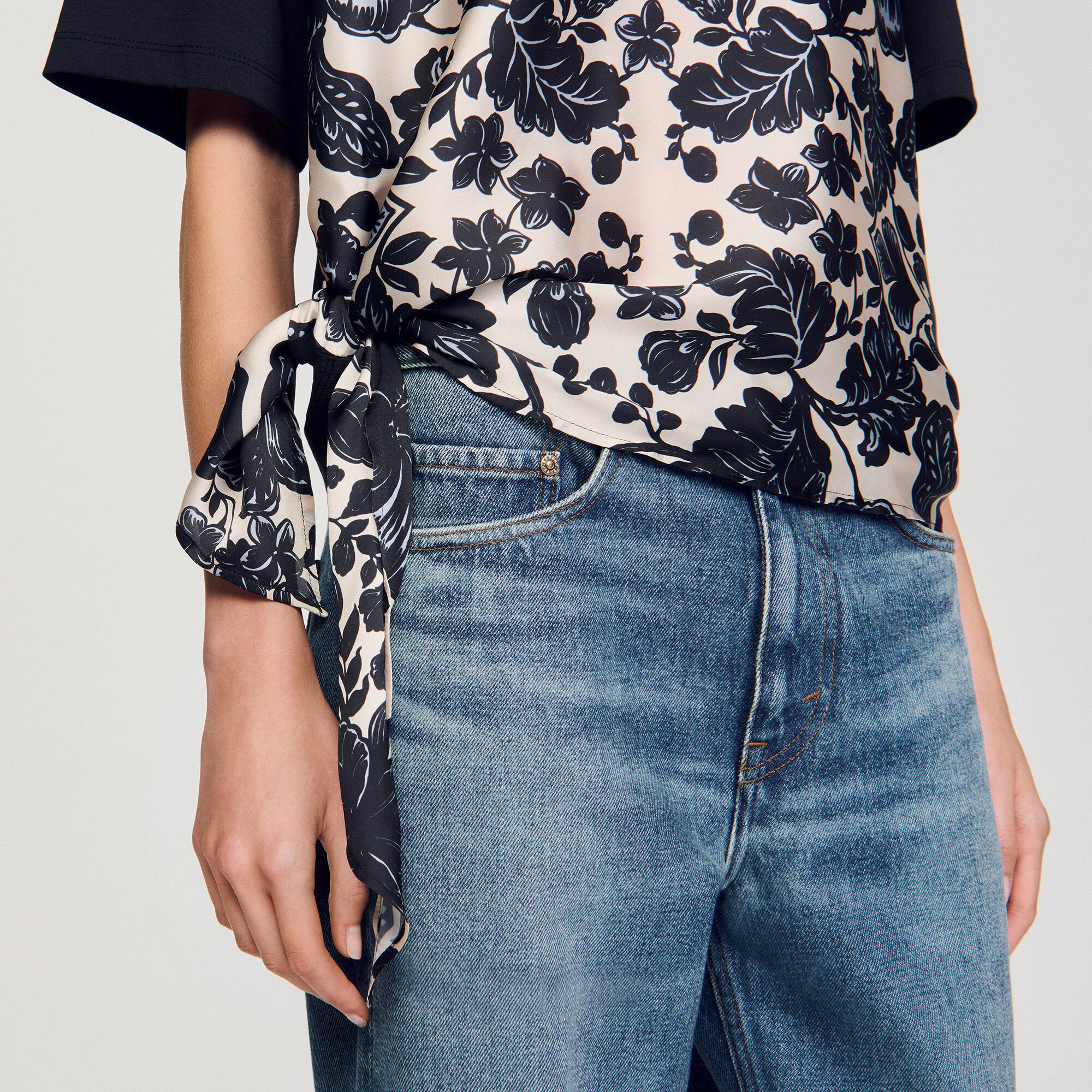 Sandro Women Floral motif T-shirt