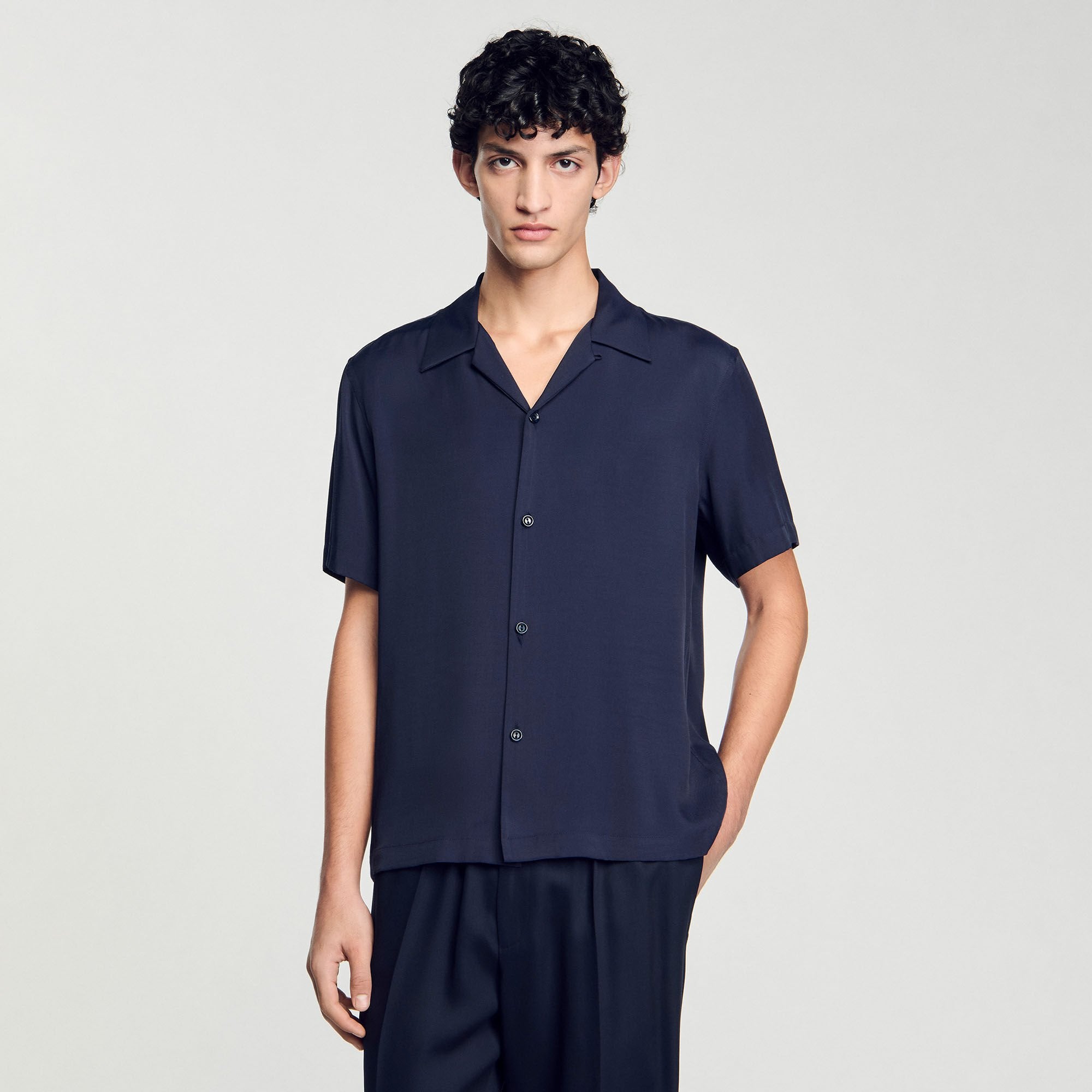 Sandro Men Shark collar shirt
